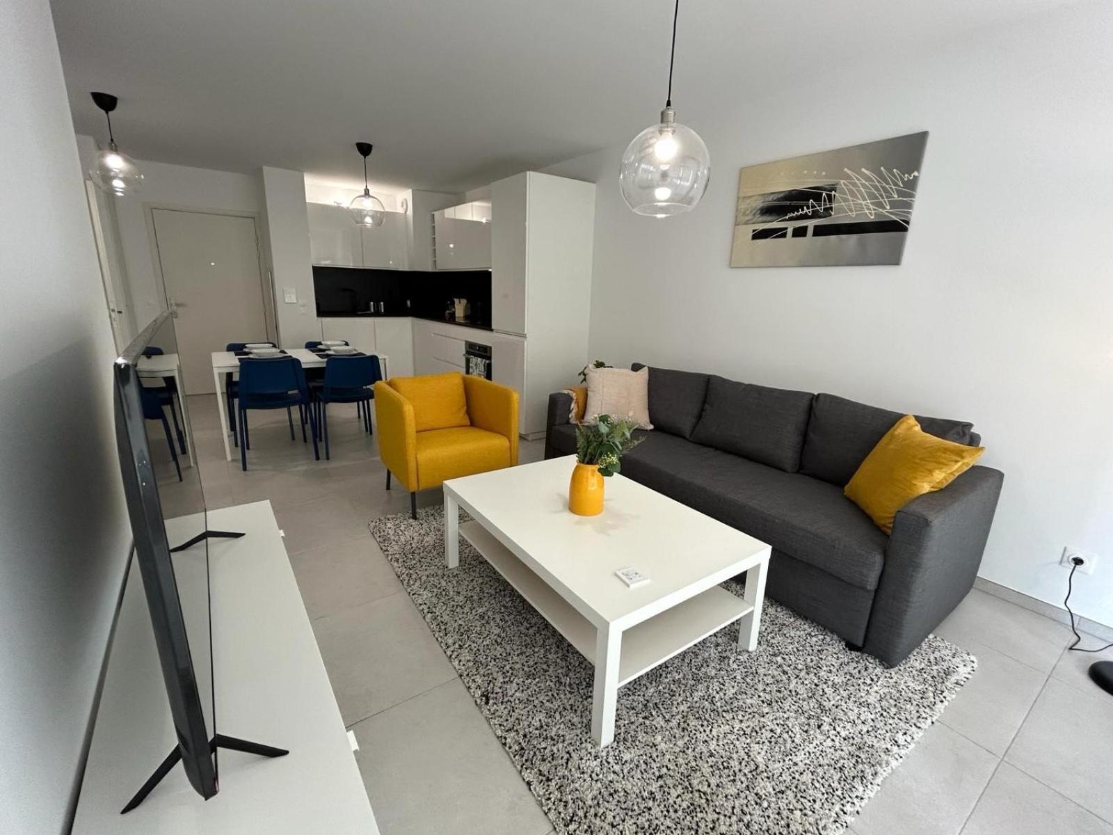 Apartamento Fabron Hills Niza Exterior foto